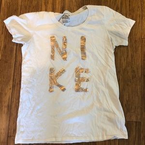 Nike T